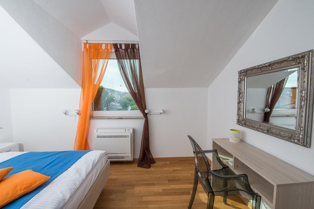 Villa Ljubica Vodice Buitenkant foto