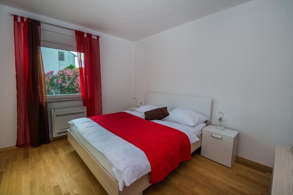 Villa Ljubica Vodice Buitenkant foto
